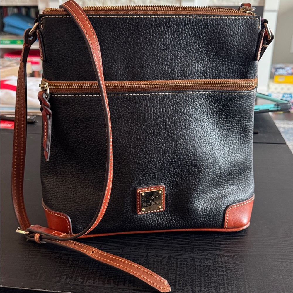 Dooney & Bourke Black Pebbled Leather Brown Trim Purse Crossbody